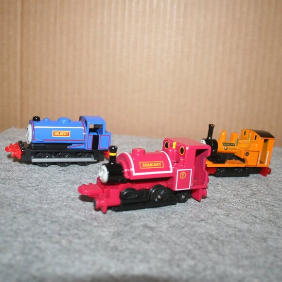 Vtg. (3) Thomas Tank Engine & Friends Diecast Magnetic Trains Ertl Lot 2 1990's - Picture 2 of 9